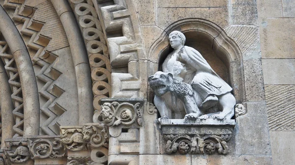 詳細ヴァイダフニャディ城 ブダペストの彫刻 — ストック写真