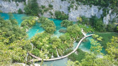 Şelaleler ve Milli Park Plitvice Gölleri, Hırvatistan ahşap yolları havadan görünümü