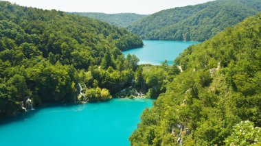 Doğal görünümünü Hava: Plitvice Gölleri, Hırvatistan, Milli Parkı güneşli bir gün