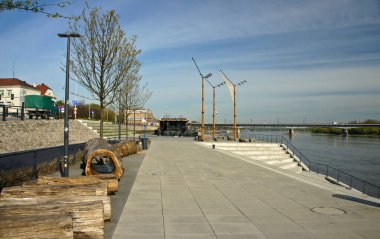 20 Nisan 2019. Varşova, Polonya. Vistula bulvarı, Varşova, Polonya.