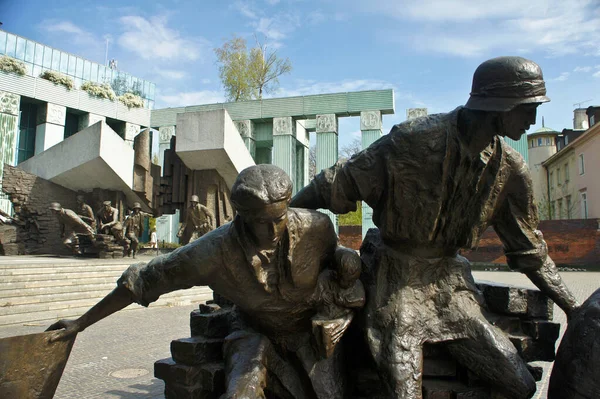 Varsavia, Polonia - 20 aprile 2019: Monumento alla Rivolta di Varsavia . — Foto Stock