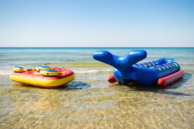 Deniz su şişme konumlar. Tatil ve aktif dinlenme