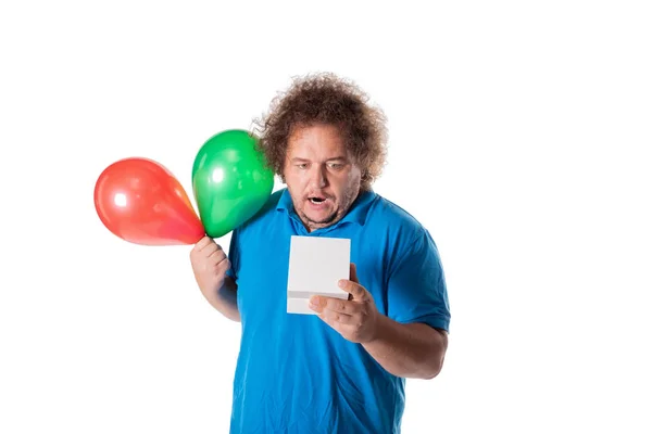 Rolig Fet Man Med Gåva Och Ballonger Grattis Födelsedagen Glädje — Stockfoto