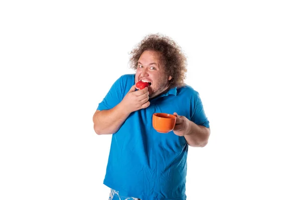 Homem Gordo Engraçado Com Caneca Comendo Bolo Feliz Aniversário Alegria — Fotografia de Stock