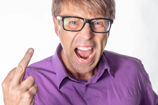 Portrait Angry Man Staring Camera Shows Finger Shouting Gray Background — Stock Photo, Image