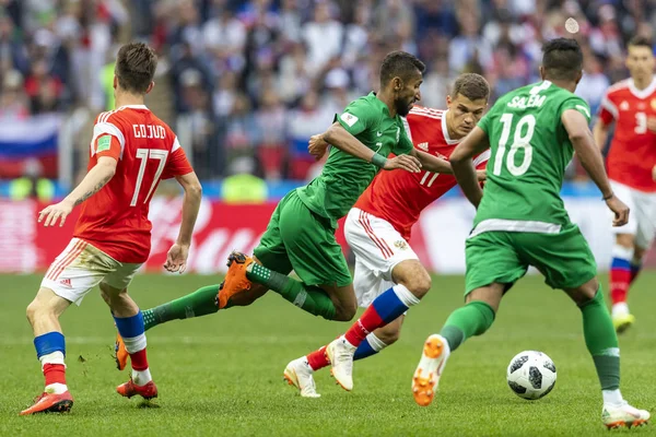 Moskova, Rusya - 14 Haziran 2018: FIFA Dünya Kupası A grubu açılış maçında Luzhniki Stadı, Suudi Arabistan ve Rusya arasındaki.