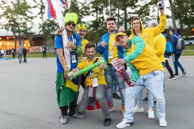 Rusya - Haziran, 2018: Şehir sokakta destek takım futbol hayranları