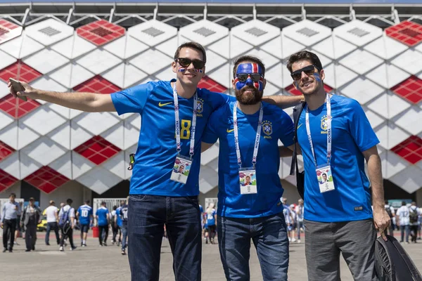 Rusland Juni 2018 Fodboldfans Støtter Hold Gaden Byen - Stock-foto