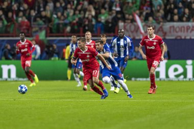 Moskova, Rusya -, 24.10.2018: Uefa Şampiyonlar Ligi oyunu Rzd Arena, Lokomotiv (Moskova) Portu (Portu).