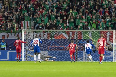 Moskova, Rusya -, 24.10.2018: Uefa Şampiyonlar Ligi oyunu Rzd Arena, Lokomotiv (Moskova) Portu (Portu).