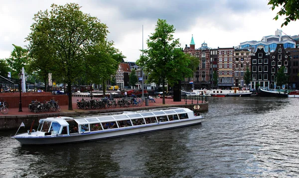 Canal Amsterdam Barco —  Fotos de Stock