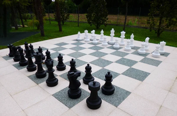 Obří Šachovnice Krásném Parku Itálii — Stock fotografie