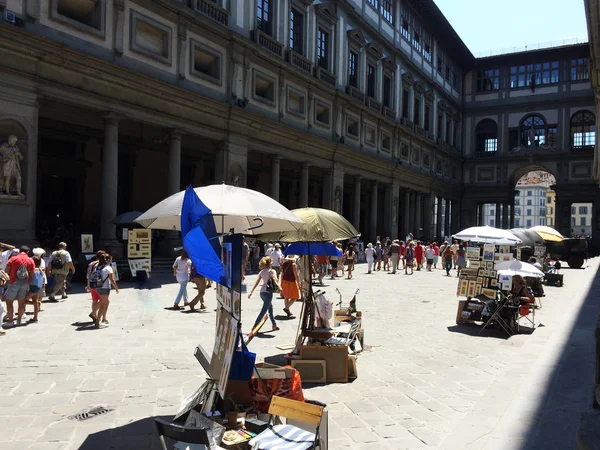 Turistas Pátio Galeria Uffizi Galleria Degli Uffizi Florença Itália — Fotografia de Stock