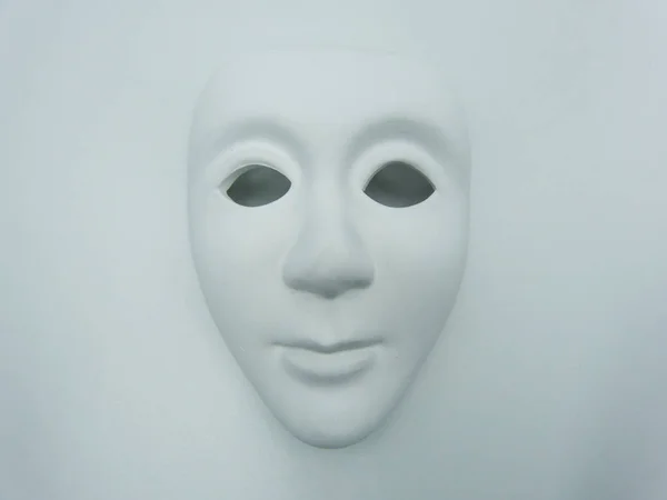 Biały Karnawał Maska Białym Tle — Zdjęcie stockowe