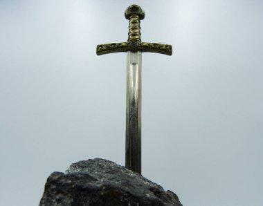 Excalibur taş Kral Arthur'un efsanevi kılıç