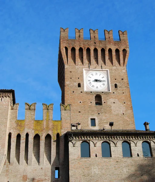 Fortaleza Con Torre Del Reloj Spilamberto Módena Italia —  Fotos de Stock