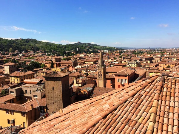 ボローニャ イタリアの街並みのパノラマ ビュー — ストック写真