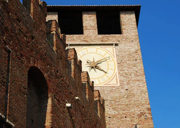 Πύργος Ρολογιού Του Καστελβέκιο Βερόνα Ιταλία — Φωτογραφία Αρχείου