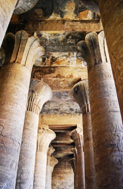 Edfu Tapınağı'ndaki Sütunlar, Nubia, Mısır