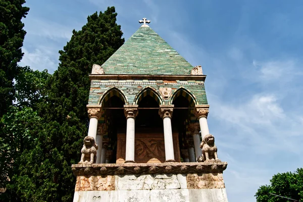 Medieval ark of Glossatory (Tombe dei Glossatori), great masters of law, near basilica of San Francesco. Bologna, Italy