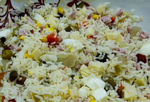 Рисовый Салат Блюде Белый Фон — стоковое фото