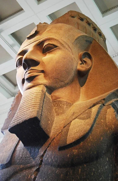 Statue Pharaoh Ramses London England — Stock Photo, Image