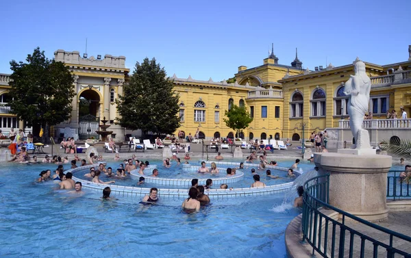 Budapeşte Macaristan Temmuz 2012 Szechenyi Termal Banyosu Szechenyi Avrupa Nın — Stok fotoğraf