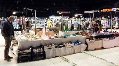 Bologna Mineral Show İtalya'da mineraller ve fosillerin en önemli sergisi.