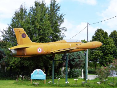 Due Carrare, San Pelagio / Padova, İtalya - 16 Ağustos 2014: Castello di San Pelagio. San Pelagio Kalesi, gökyüzünü ve uzayı fethetmeye adanmış bir sergiye ev sahipliği yapıyor.. 