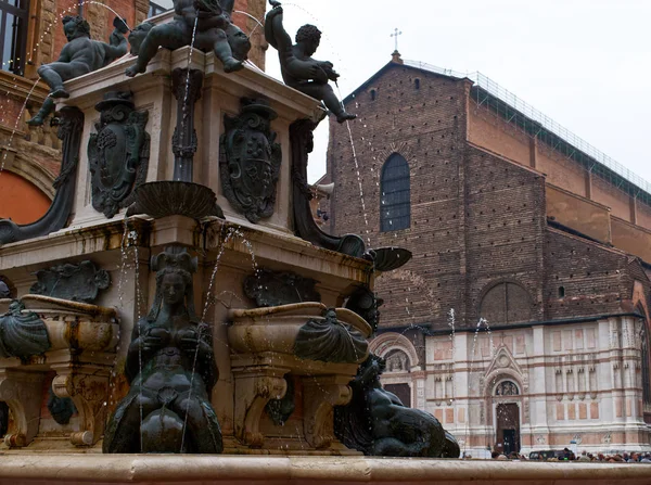 Fuente Neptuno Iglesia San Petronio Bolonia Italia —  Fotos de Stock