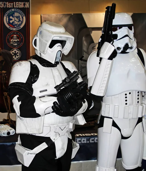 Bologna Italy November 2010 Couple Serious Cosplayers Wearing Costumes Star — Stock Photo, Image