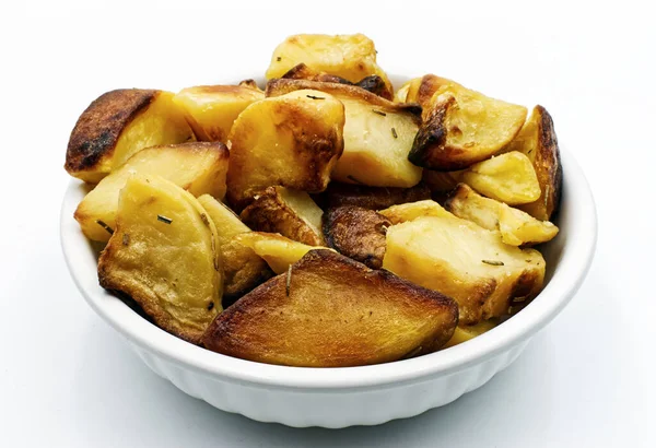 Bakad Potatis Med Rosmarin Skål Isolerad Vit Bakgrund — Stockfoto