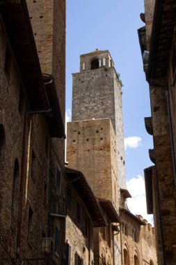 Ortaçağ 'ın San Gimignano kasabasındaki antik kule. Unesco mirası. Siena, Toskana, İtalya