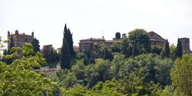 Serravalle Kalesi 'nin manzarası. Bolonya, İtalya.