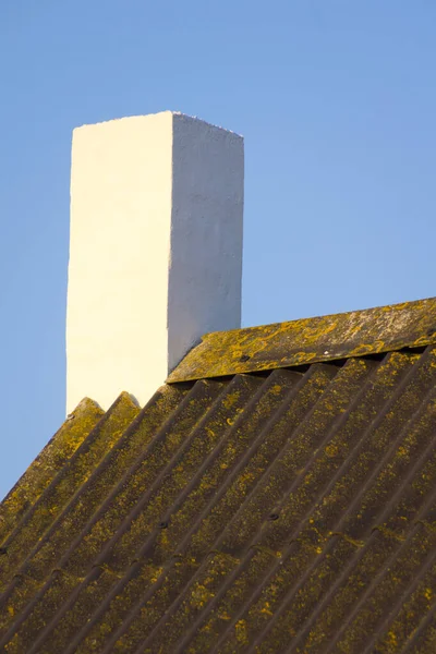 Old Roof White Chimney — Stock Photo, Image