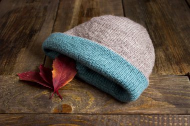 Örme kışlık şapka el yapımı.