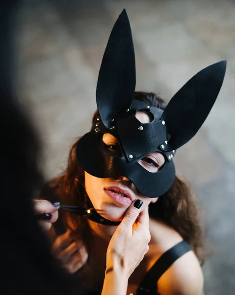 Fille Dans Masque Cuir Lapin — Photo