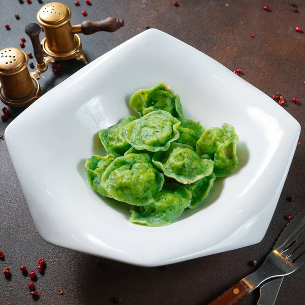 Vegetarian Ravioli Broccoli Herbs — Stock Photo, Image