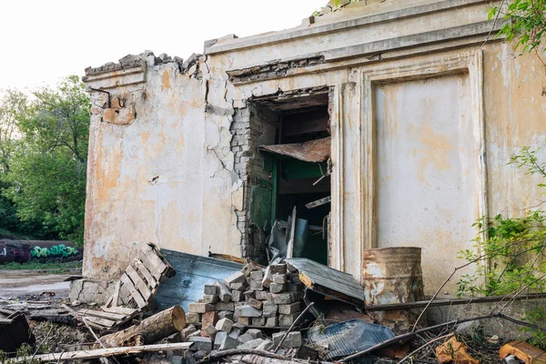 Entrada Para Edifício Destruído Guerra — Fotografia de Stock