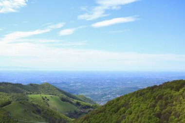 Monte Generoso'nun zirvesinden nefes kesen manzara, Geziler ve İsviçre gezileri