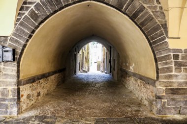 Pieve di Teco tarihi köy 1400, Liguria, evler ve mimari kadar uzanan