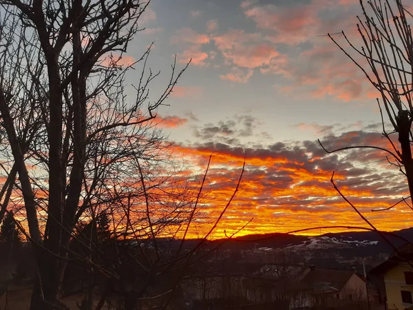 Die Farben Eines Wunderschönen Wintersonnenaufgangs Roana Auf Der Hochebene Von — Stockfoto