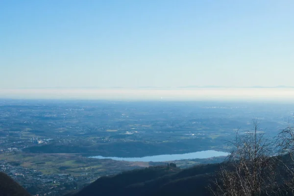 Gyönyörű Panorámás Kilátás Nyílik Tóra Útról Amely Mount Bollettone Lombardiában — Stock Fotó