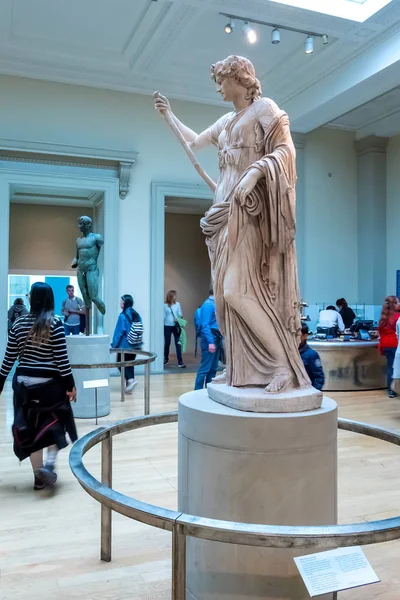 London, Büyük Britanya - 12 Mayıs 2018: Acient Yunanistan ve British Museum - insanlık tarihi, sanat ve kültür en büyük ve en kapsamlı müzelerinden biridir adanmış bir kamu kurumu Roma Galerisi
