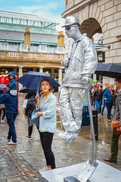 London United Kingdom May 2018 Unidentified Actor Performs Street Performance — Stock Photo, Image