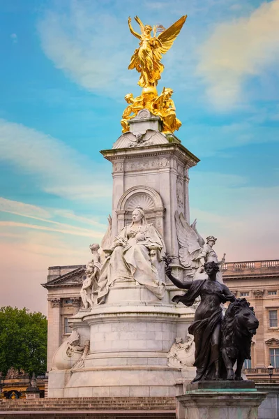 Victoria Memorial at the Mall Road in front of Buckingham Palace, London