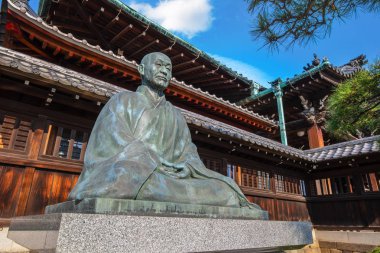 Sawaki Kodo Roshi, önde gelen ve en etkili Zen ustaları 20 Japonya Tokyo Sengakuji Tapınağı'nda heykeli