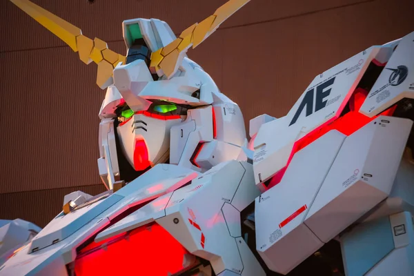 Tokio Japonia Kwietnia 2018 Pełnowymiarowa Mobile Suit Replikę Gundam Jednorożca — Zdjęcie stockowe