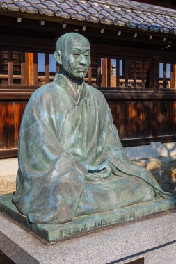 Sawaki Kodo Roshi, önde gelen ve en etkili Zen ustaları 20 Sengakuji Tapınağı'nda Japonya'da heykeli