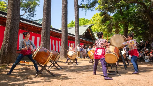 Tokio Japonia Kwietnia 2018 Niezidentyfikowane Grupy Kobiet Wykonać Japoński Taiko — Zdjęcie stockowe